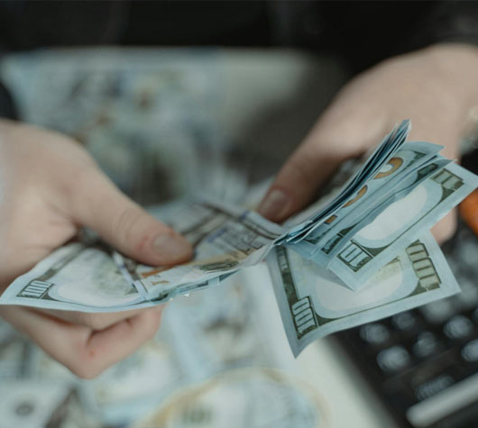Payday Loan Limits in California: Max Amounts & Fees